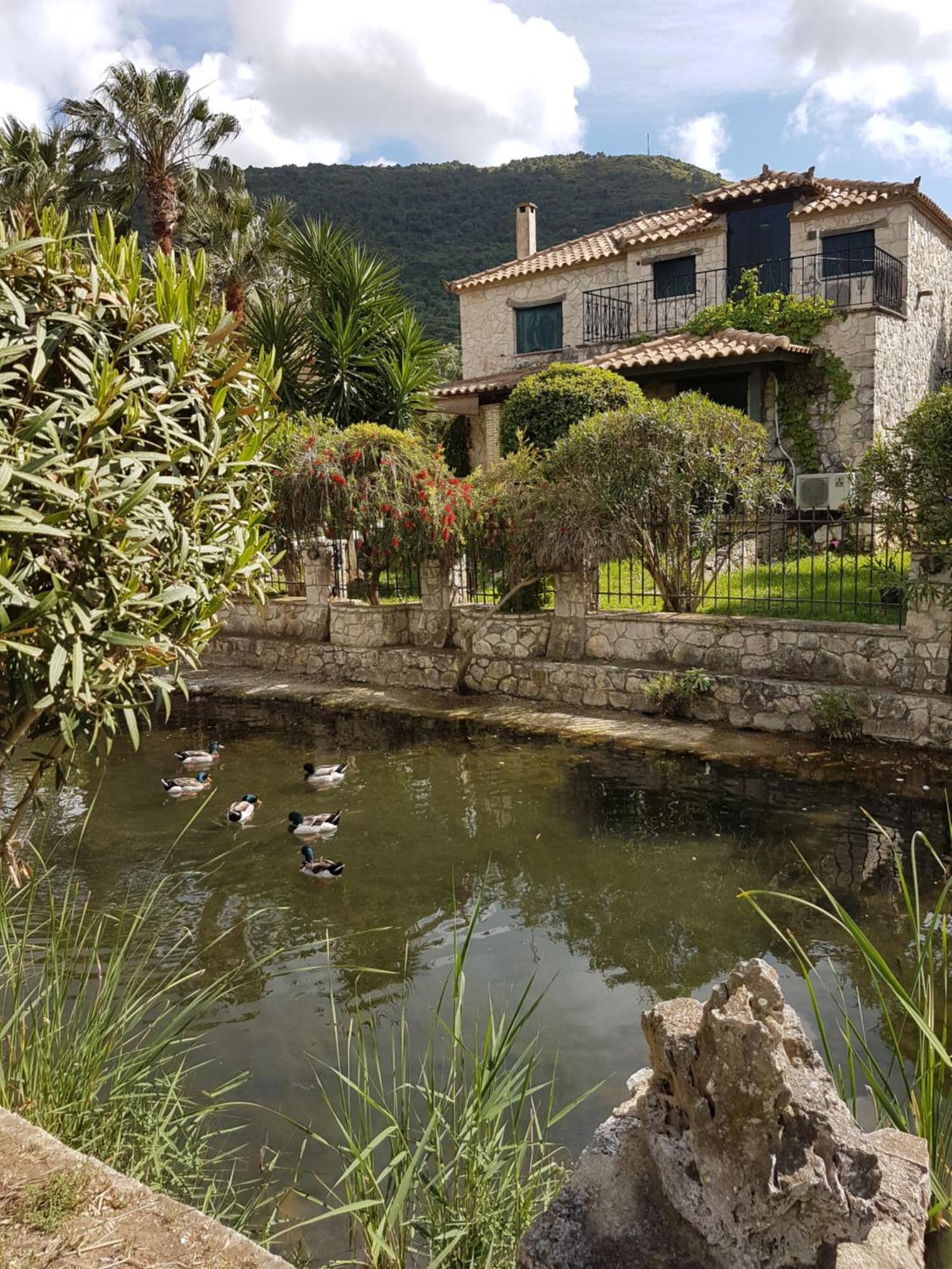 Castello Bellos Villas & Apartments Keri Zewnętrze zdjęcie